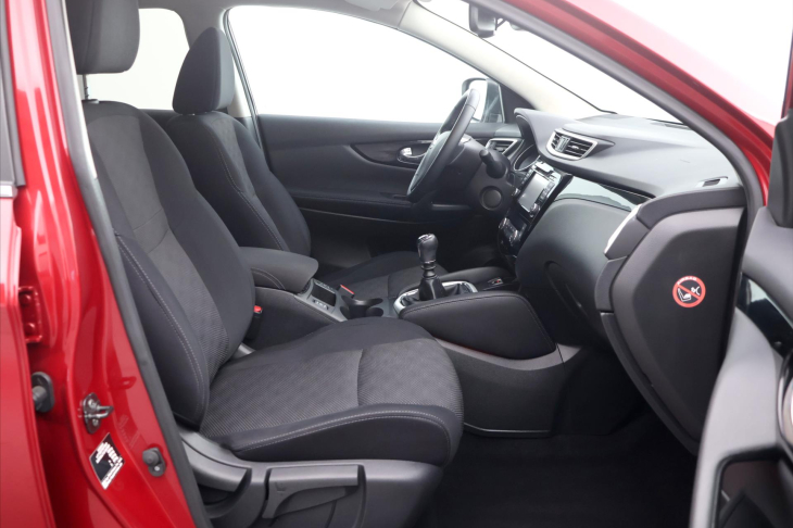 Nissan Qashqai 1,2 DIG-T 85 kW N-Connecta