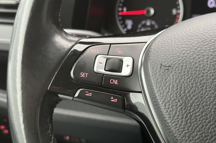Volkswagen Caravelle 2,0 TDI 110kW DSG 9-Míst CZ