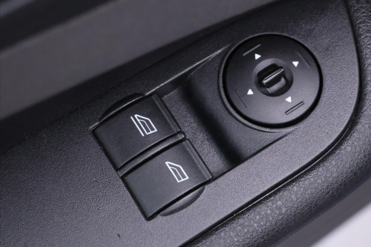 Ford Focus 1,6 TDCi 80kW Klima STK 2/2027