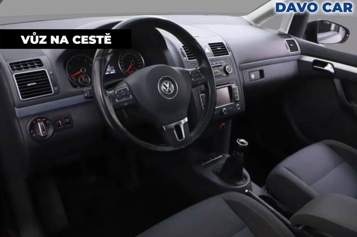 Volkswagen Touran 1,4 TSI Highline navi pano LED