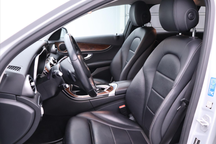 Mercedes-Benz Třídy C 2,1 220d 125kW Aut. Kůže LED