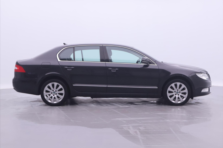 Škoda Superb 1,4 TSI Elegance Navi 1.Maj.