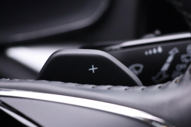 Škoda Octavia 2,0 TDI 110kW DSG Matrix DPH