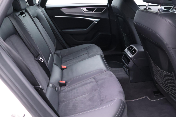 Audi A7 3,0 TDI 180kW Quattro CZ S-Line