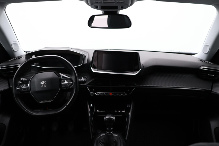 Peugeot 2008 1,2 PT 130k CZ Allure LED