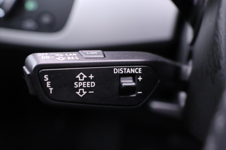 Audi A5 2,0 40TFSI 140kW Aut. LED Kůže