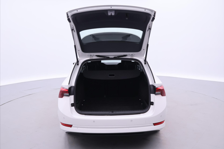 Škoda Octavia 2,0 TDI 85kW Ambition CZ DPH