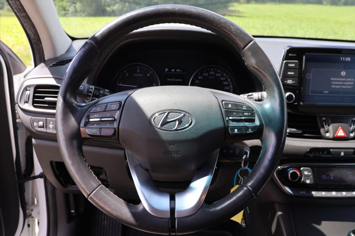 Hyundai i30 1.6 CRDi Automat CZ Style LED
