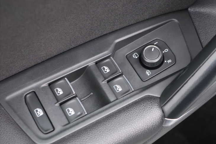 Volkswagen Tiguan 1,4 TSI DSG R-line matrix virtual