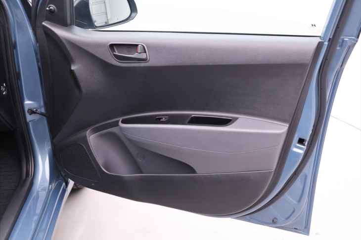 Hyundai i10 1,0 49kW CZ Klima