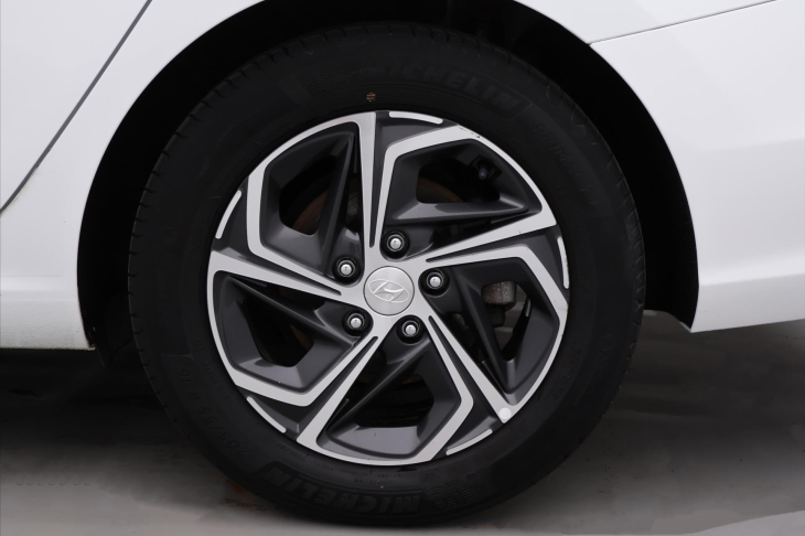 Hyundai i30 1,6 CRDi 85kW Style CZ DPH