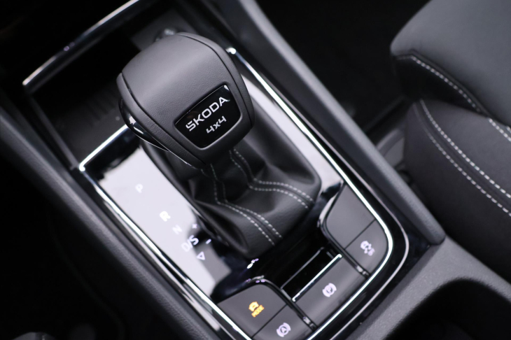 Škoda Karoq 2,0 TDI 4x4 DSG Sportline DPH