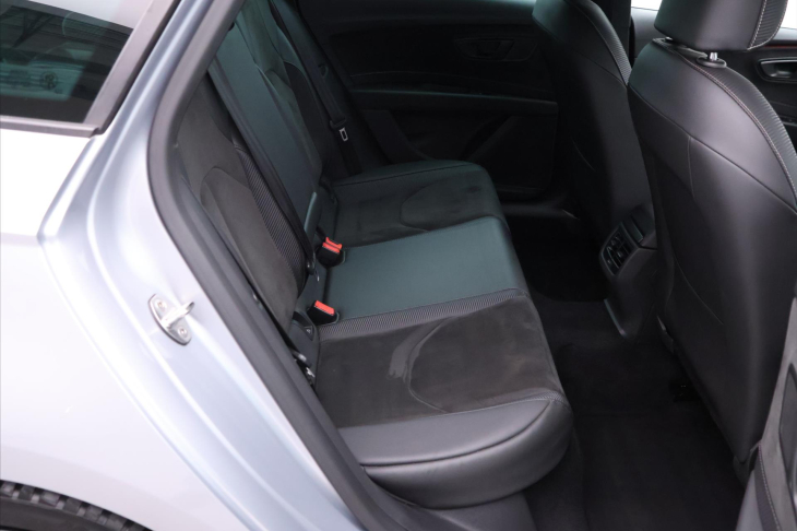 Seat Leon 2,0 TSI Cupra 221kW 4Drive DSG