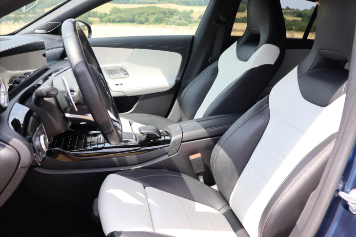 Mercedes-Benz CLA 2,0 35 AMG 225kW 4Matic DPH CZ