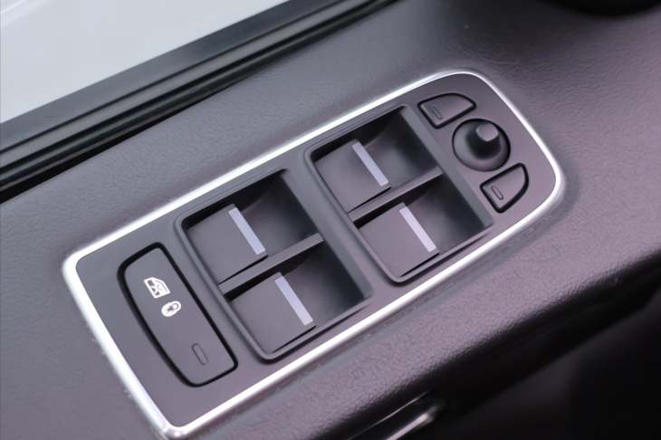 Jaguar F-Pace 2,0 132kW Auto Panorama 20d