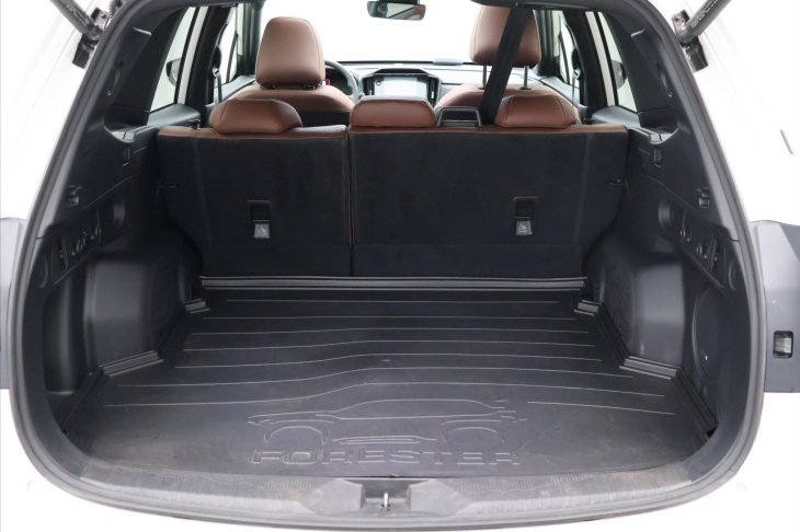 Subaru Forester 2,0 e-EyeSight 100kW CZ CVT