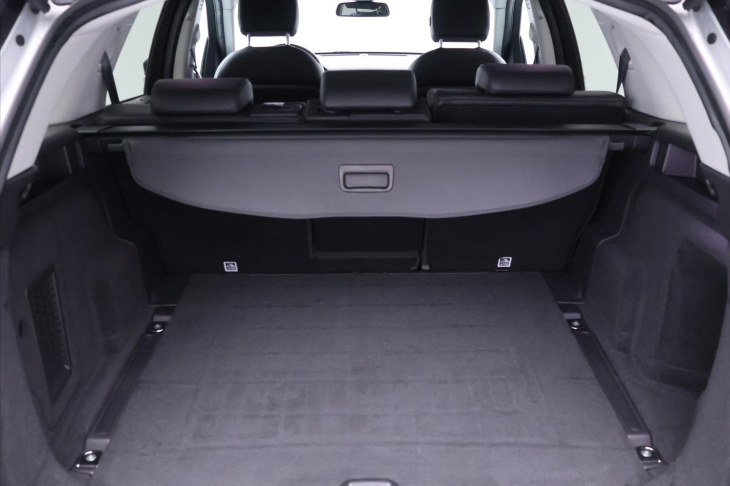 Land Rover Discovery Sport 2,0 TD4 132kW 4WD CZ Kůže 2Maj