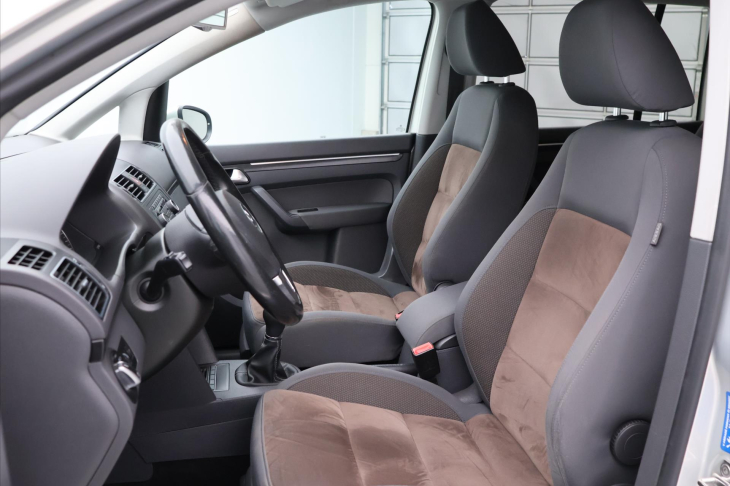 Volkswagen Touran 2,0 TDI 103kW Highline Tažné