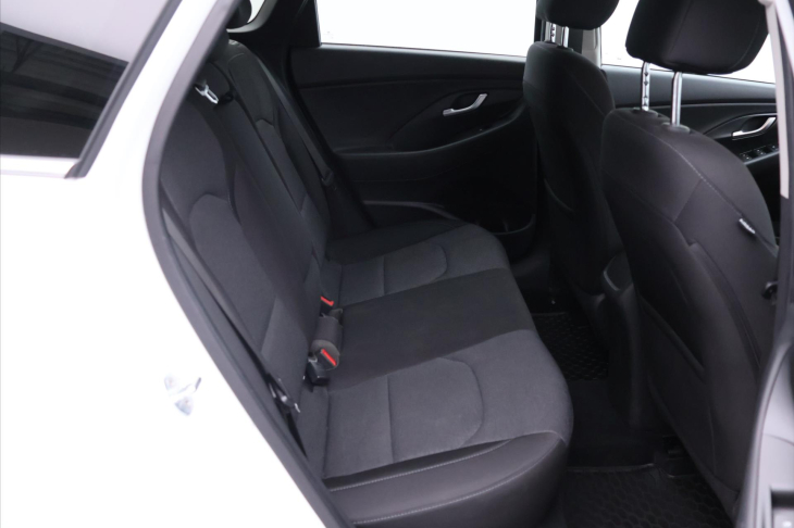 Hyundai i30 1,5 T-GDI 117kW CZ 1.Maj. DPH