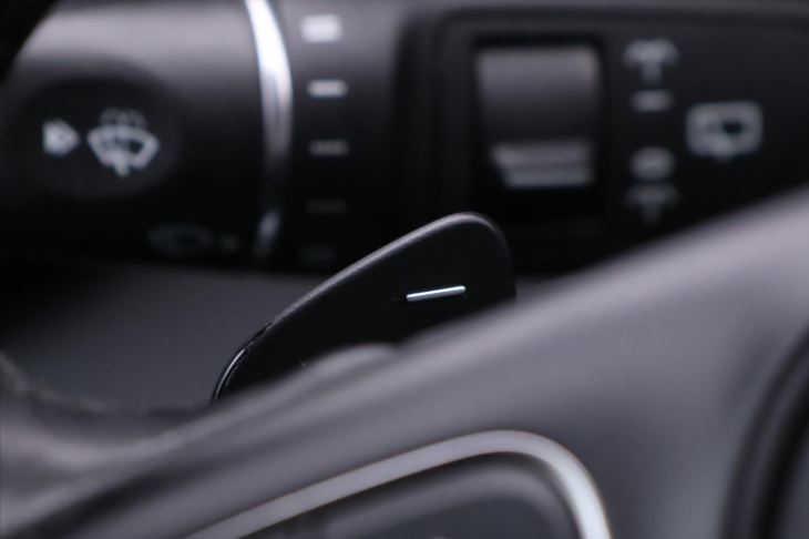 Mercedes-Benz Třídy C 2,1 200 D 100kW Automat Klima