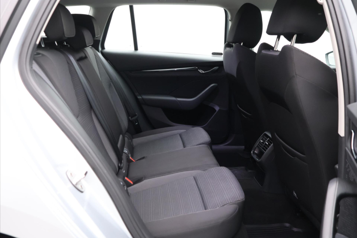 Škoda Octavia 2,0 TDI 110kW 4x4 DSG DPH CZ