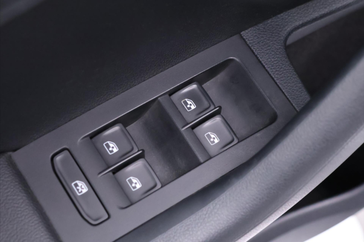 Škoda Octavia 1,6 TDI 85kW Style LED tažné CZ