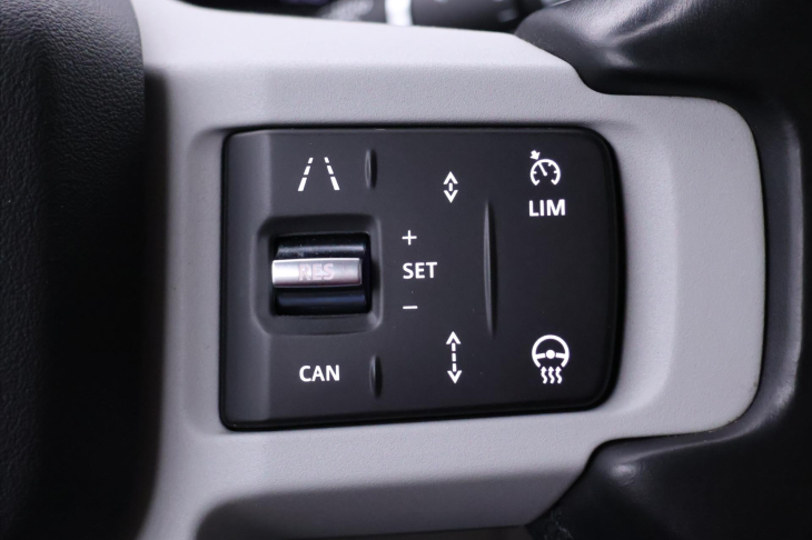 Land Rover Defender 2,0 D240 177kW Aut. AWD Tažné