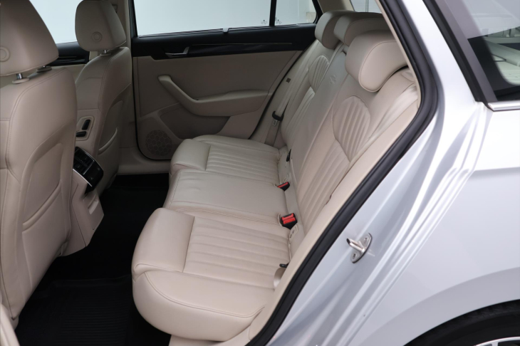 Škoda Superb 2,0 TDI 140kW L&K CZ DPH DSG