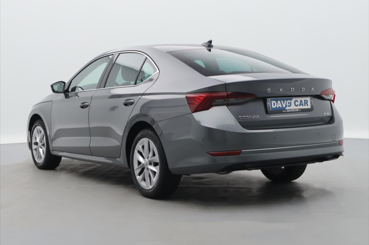 Škoda Octavia 1,5 TSI DSG Style Matrix DPH