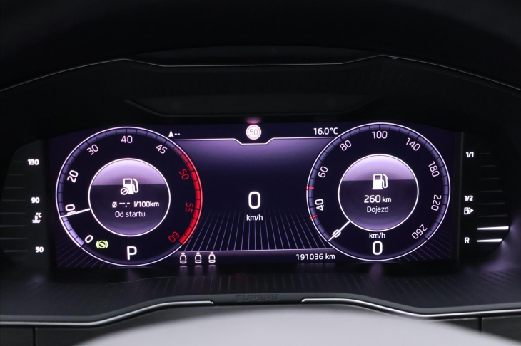 Škoda Superb 2.0 TDI 110kW DSG Style DPH