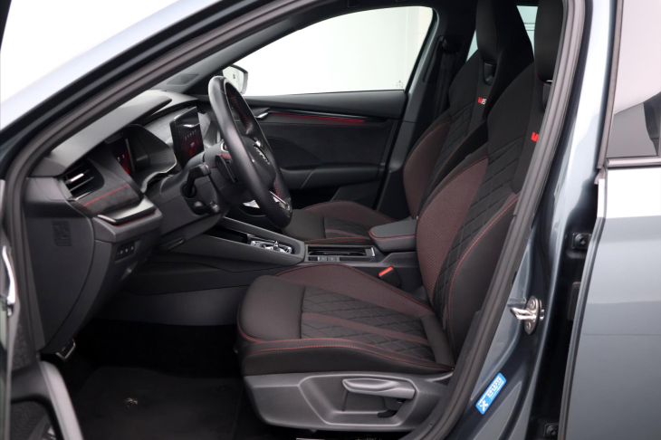 Škoda Octavia 2.0 TSI 180kW RS DSG 1.Maj LED