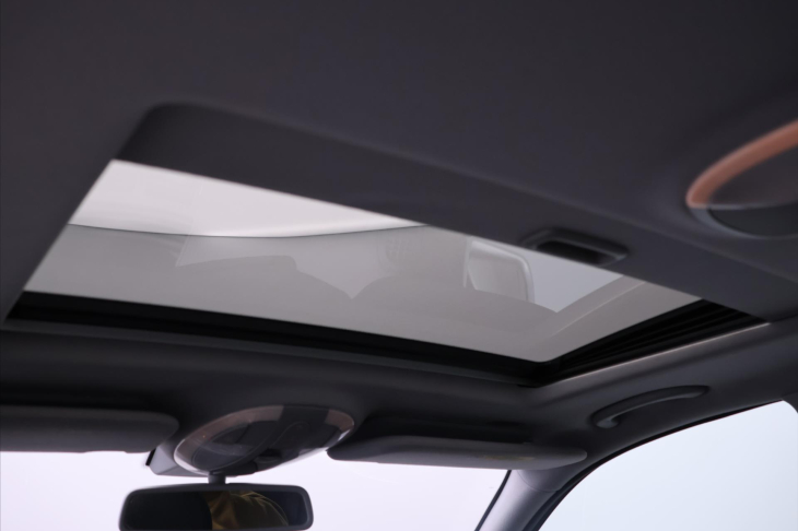 Mercedes-Benz Třídy E 2,2 220CDI 110kW Aut. Elegance