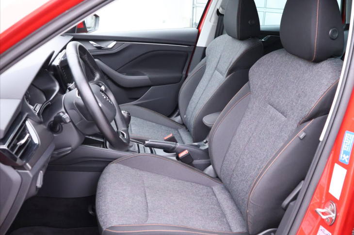 Škoda Kamiq 1,0 TSI Clever LED DPH Serv.kn