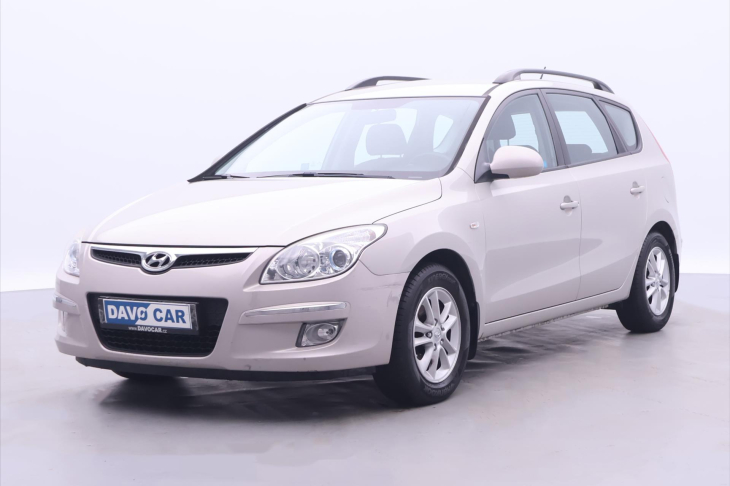 Hyundai i30 1,6 i 92kW CZ Klima STK 10/27