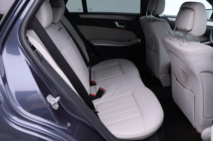 Mercedes-Benz Třídy E 3,0 350 BlueTEC 185kW Avantgarde