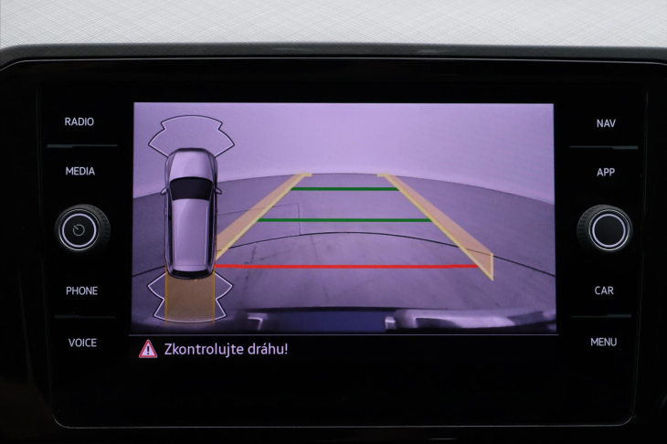 Volkswagen Passat 2,0 TDI DSG Business 1.Maj DPH