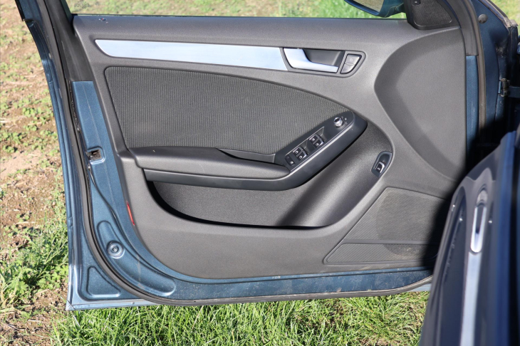 Audi A4 2,0 TDI 130kW Quattro S line