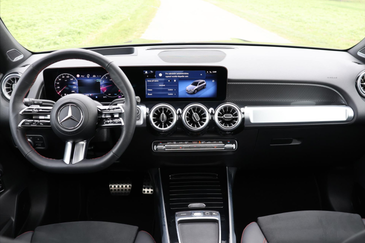 Mercedes-Benz GLB 2,0 220 4MATIC AMG Premium Plus