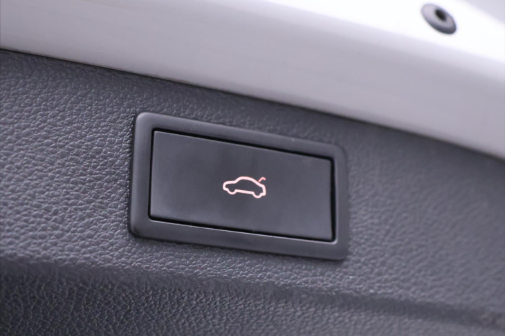 Škoda Kodiaq 1,5 TSI Sportline 7-Míst DPH