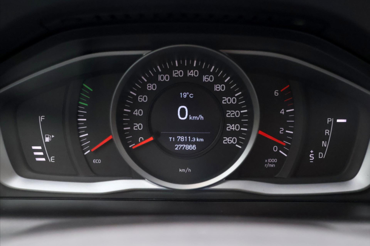 Volvo XC60 2,0 D4 120kW Momentum AUT