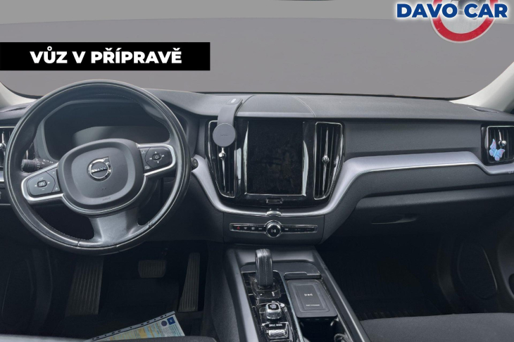 Volvo XC60 2,0 B4 145kW AWD Momentum CZ DPH