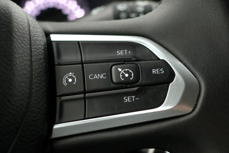 Jeep Compass 1,3 MultiAir 96kW Night Eagle