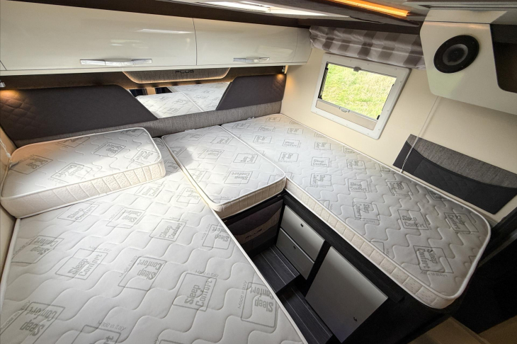 CI Caravans International Ostatní 2.0 CI Magis Plus 84 CZ DPH obytný automobil