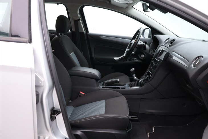 Ford Mondeo 1.6 TDCi 85kW Aut.Klima Navi