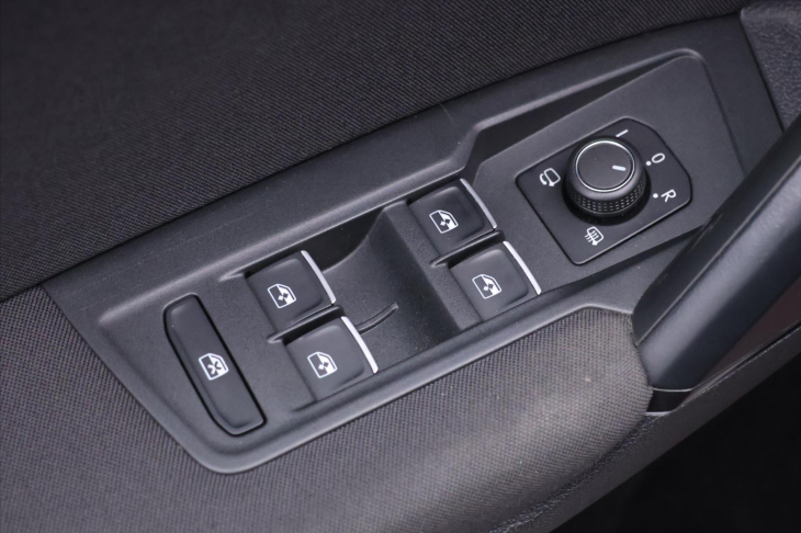 Volkswagen Tiguan 1,4 TSI 92KW MARATON CZ