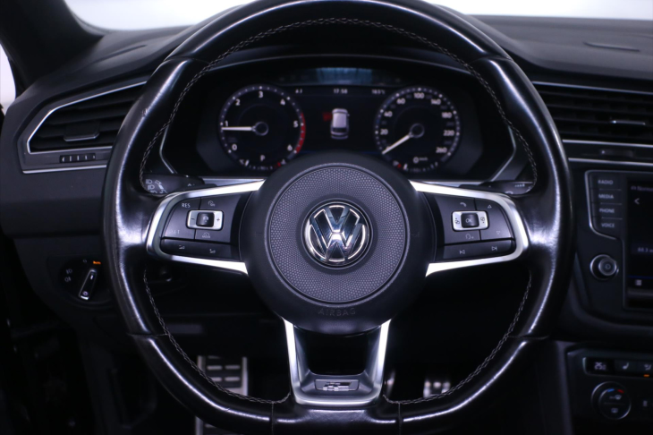 Volkswagen Tiguan 2,0 TDI 140kW 4x4 DSG R-Line Panorama