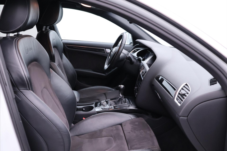 Audi A4 2,7 TDi 140kW Tempomat