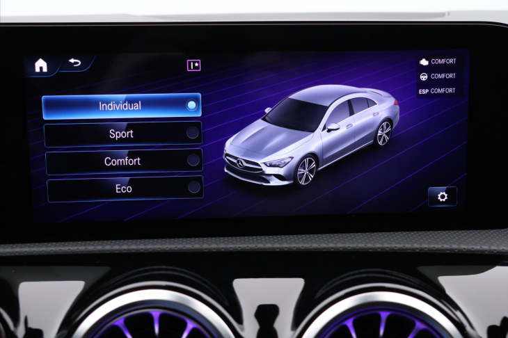 Mercedes-Benz CLA 1,3 200 120kW AMG DPH CZ