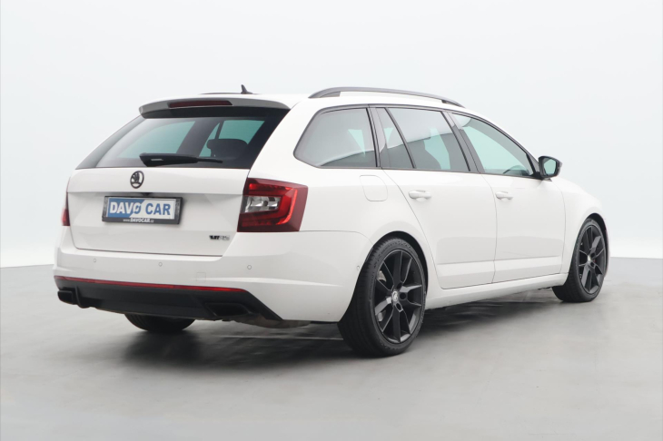 Škoda Octavia 2,0 TSI DSG RS230 CZ Challenge