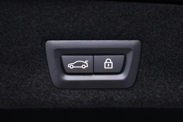 BMW Řada 7 3,0 730d xDrive 210kW M-paket